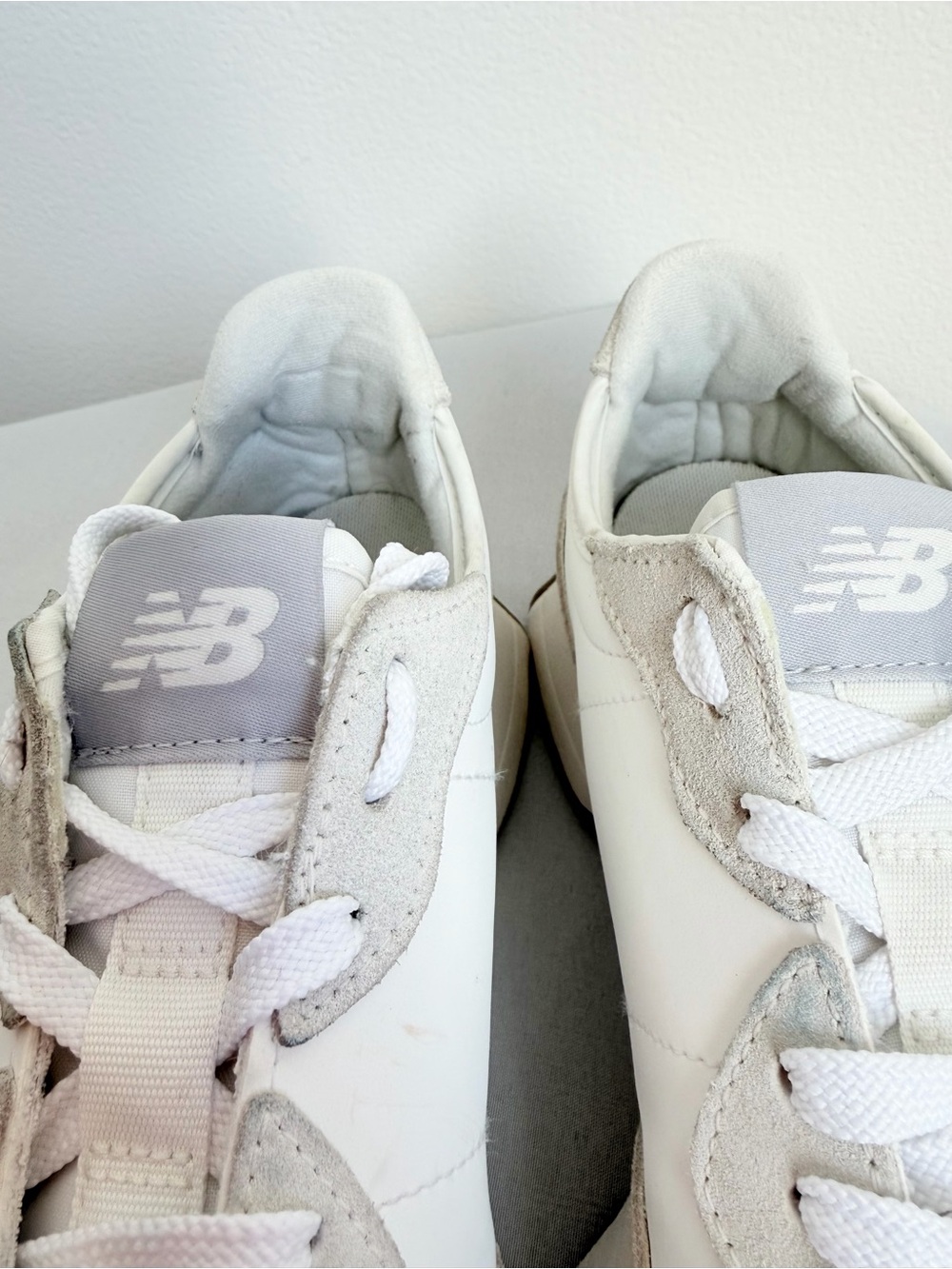 New Balance 327 Women’s Sea Salt Brighton Grey Sneakers - Picture 9 of 12